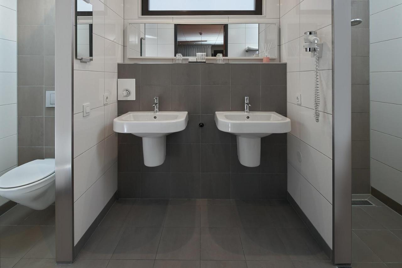 Hotel Babylon Heerhugowaard - Alkmaar Εξωτερικό φωτογραφία
