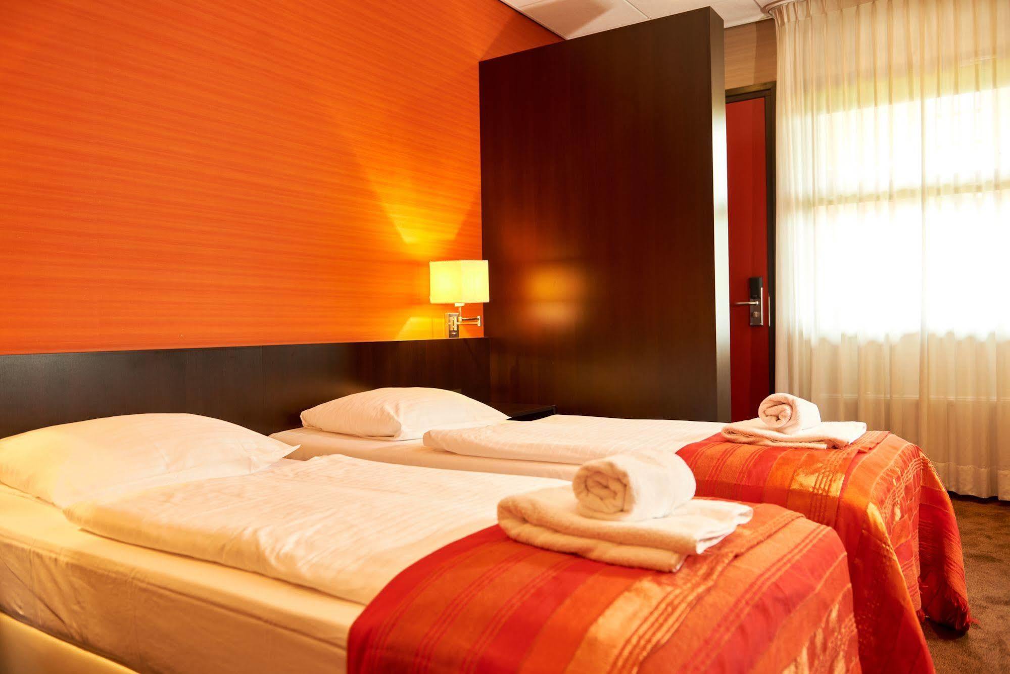 Hotel Babylon Heerhugowaard - Alkmaar Εξωτερικό φωτογραφία